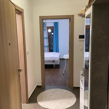 Апартаменты Master Quart One Bedroom Lux Flat Подгорица